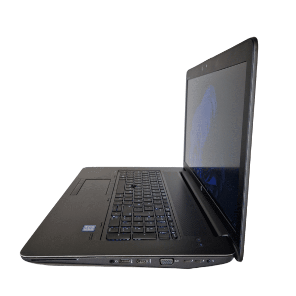 HP ZBook 17 G3 | 17,3″ FHD | 16GB | 256GB SSD | Grade A - Vist fra højre side