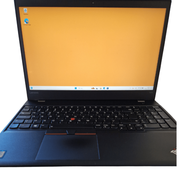 Lenovo ThinkPad T570 | 15,6″ | I5 | 8GB | 256GB SSD | Grade B - vist med blindspots i siderne