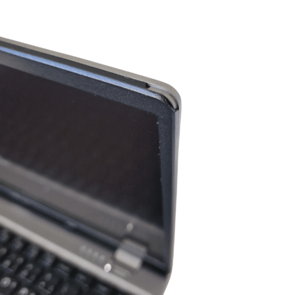 Fujitsu Lifebook U7411 | 14,1″ FHD | I7 | 64GB | 512GB SSD | Grade B - vist med hak i højre hjørne