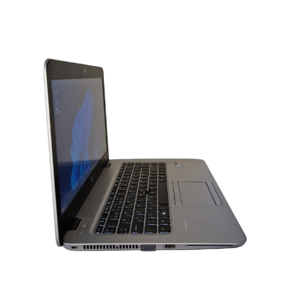 HP EliteBook 840 G4 | 14,1″ | i5 | 8GB | 256GB SSD | Brugt C - vist fra venstre side
